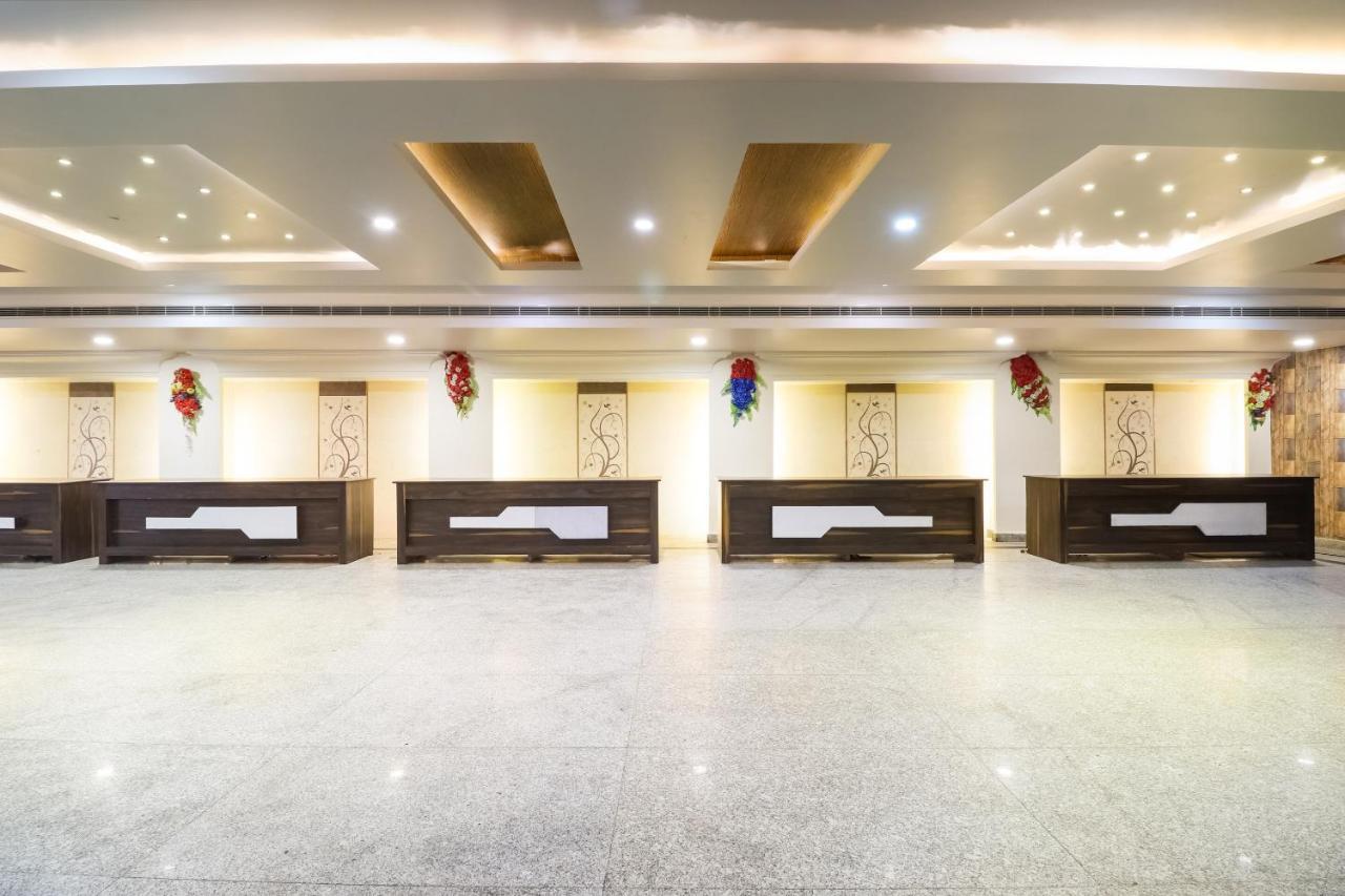 Capital O 15422 Shiva Inn Unnao Ngoại thất bức ảnh