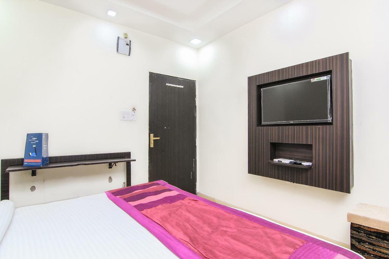 Capital O 15422 Shiva Inn Unnao Ngoại thất bức ảnh