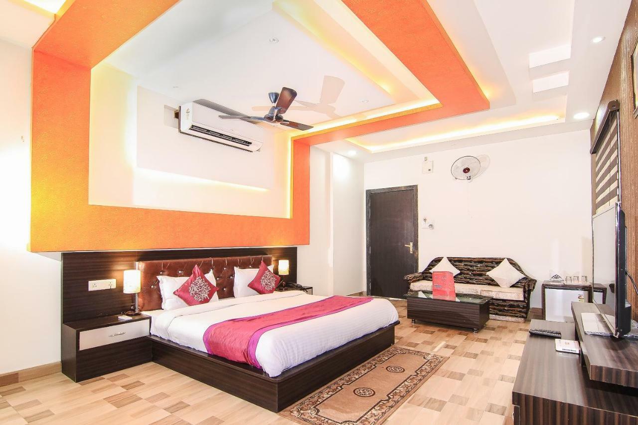 Capital O 15422 Shiva Inn Unnao Ngoại thất bức ảnh
